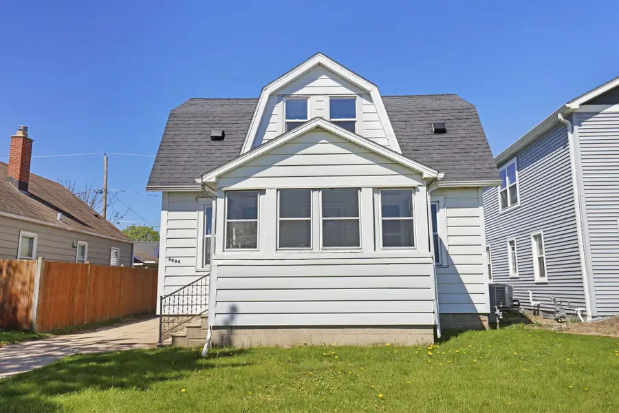 6804 34th Ave, Kenosha, WI 53142 - #2