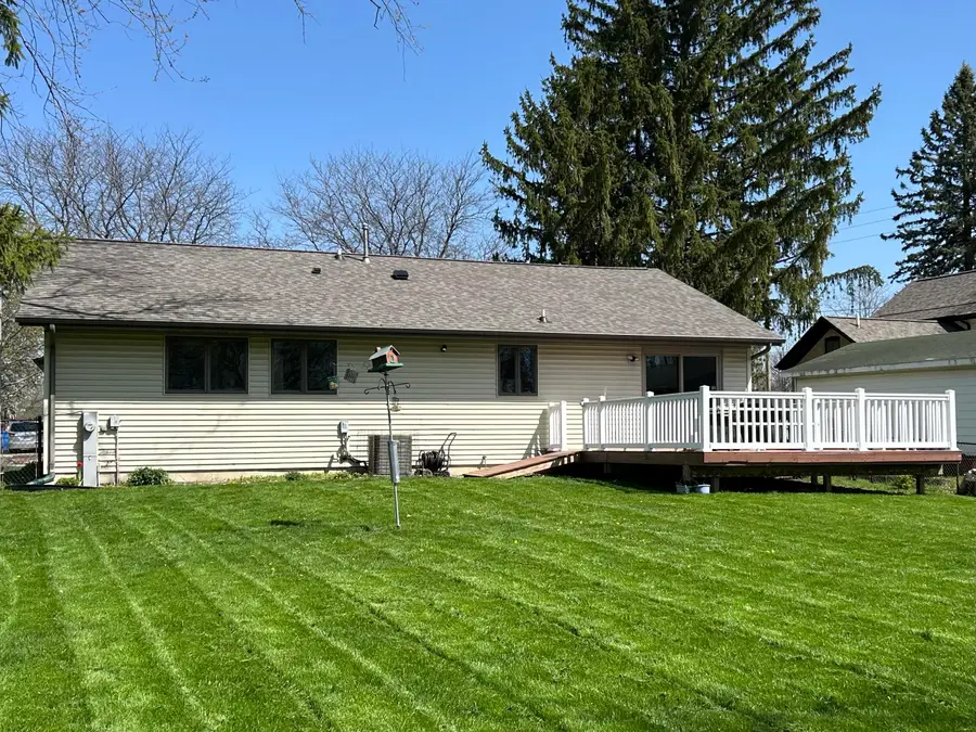 1003 Meadow St, Watertown, WI 53094 - #2