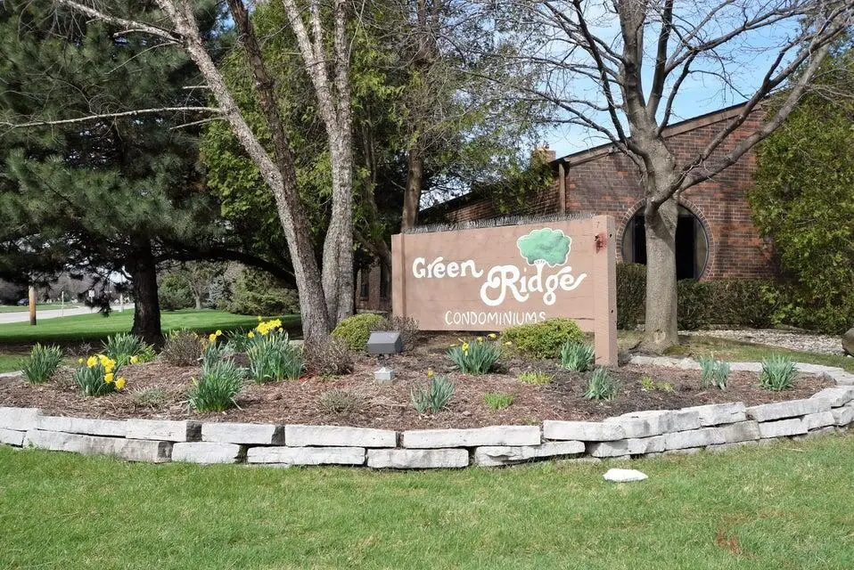 5736 Cambridge Cir, Mount Pleasant, WI 53406 - #1