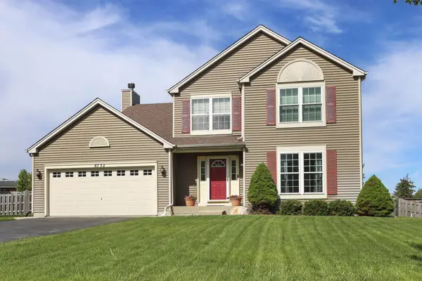 8732 246th Ct, Salem Lakes, WI 53168