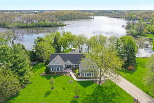 5025 Riverside Rd, Waterford, WI 53185