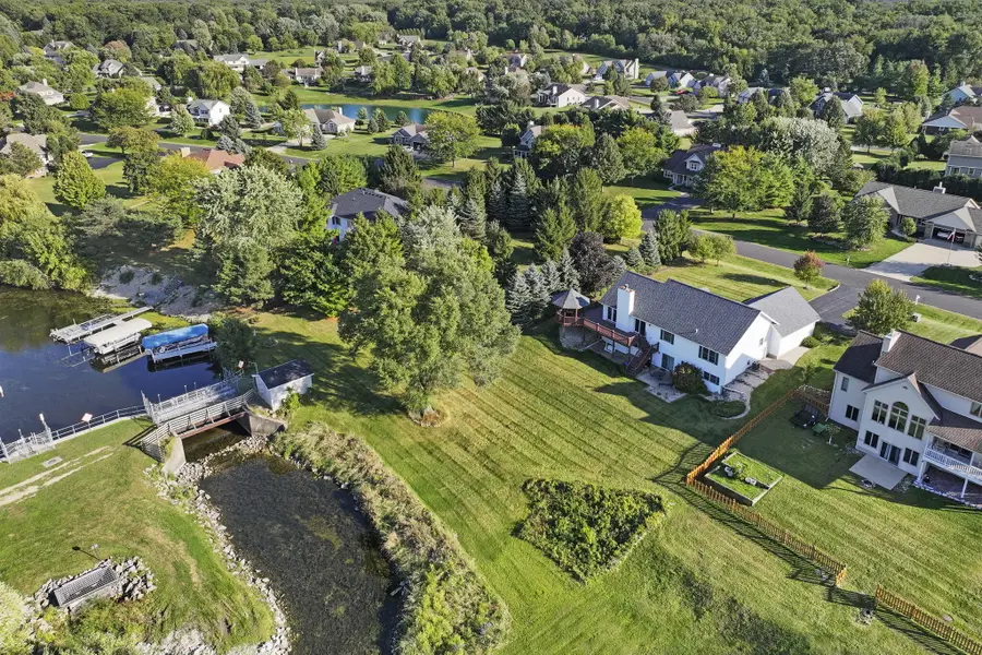 2144 Blue Heron Dr, Delavan, WI 53115 - #2