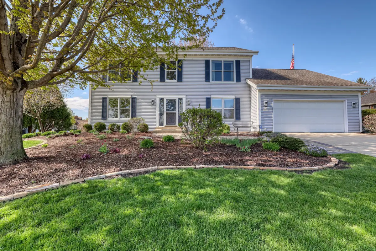 N58W24383 Clover Dr, Sussex, WI 53089 - #1