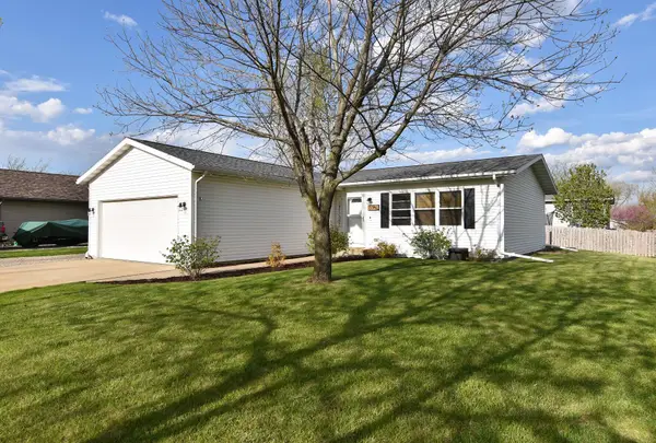 6043 245th Ave, Paddock Lake, WI 53168