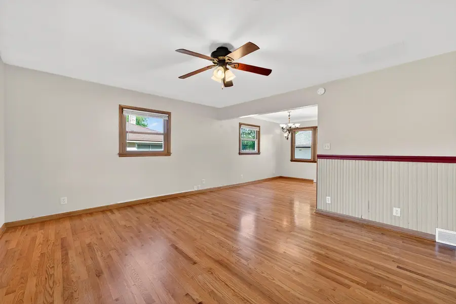 5811 W Ester Pl, Brown Deer, WI 53223 - #3