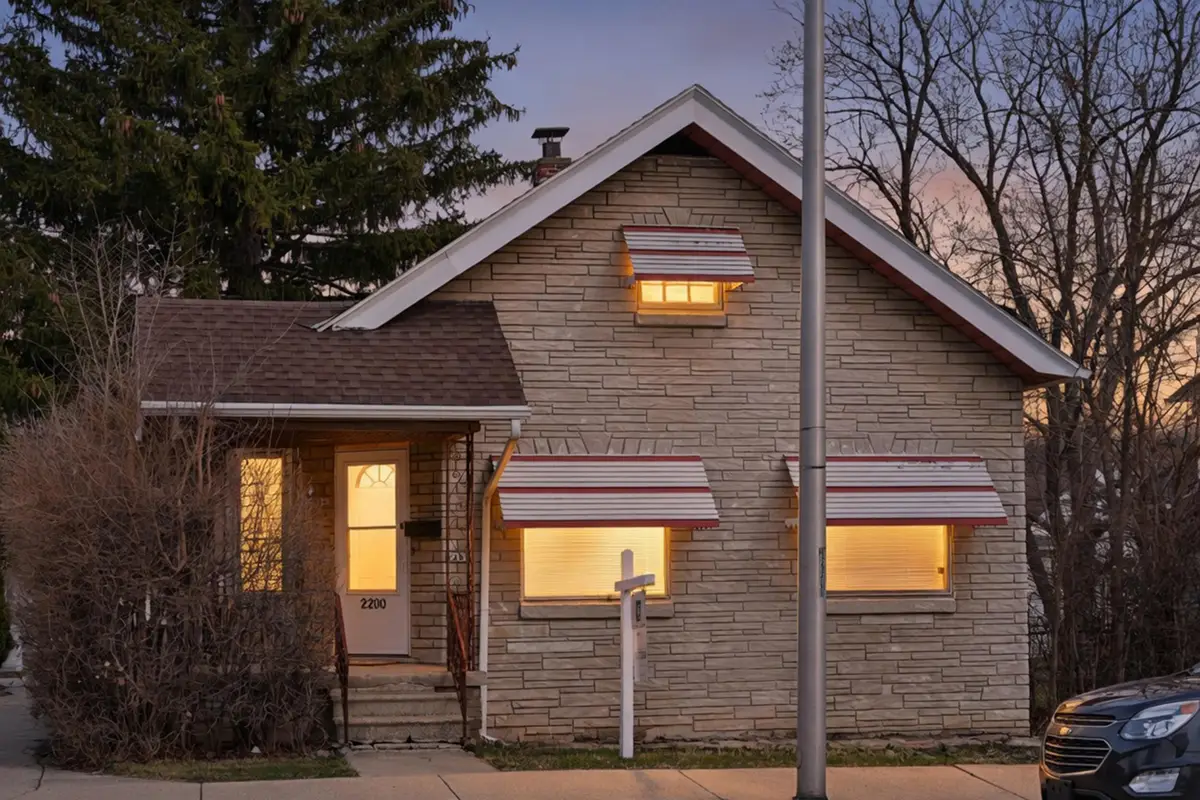 2200 S 84th St, West Allis, WI 53227 - #1