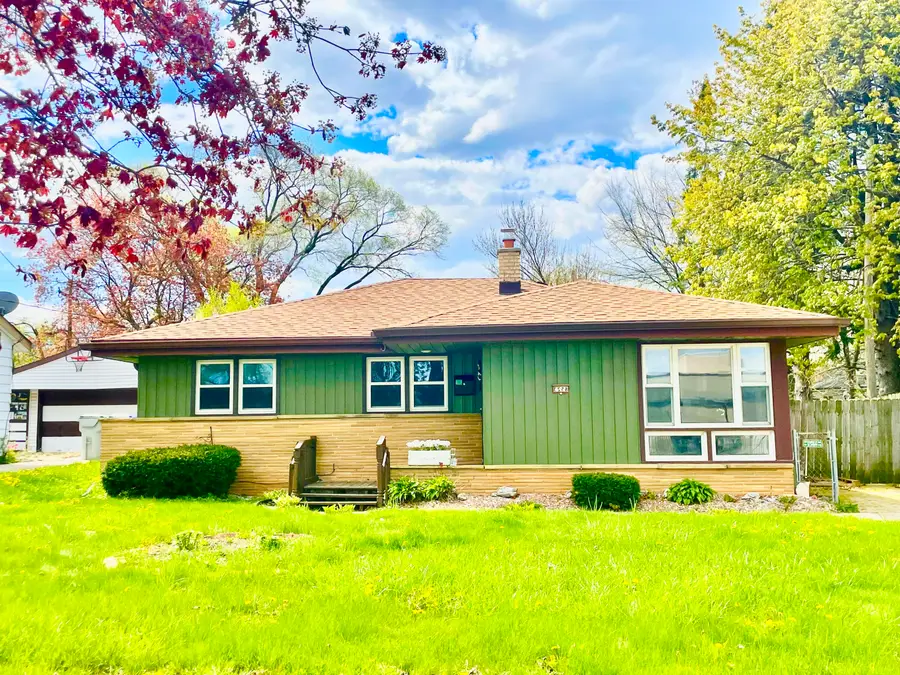 8523 W Glendale Ave, Milwaukee, WI 53225 - #3
