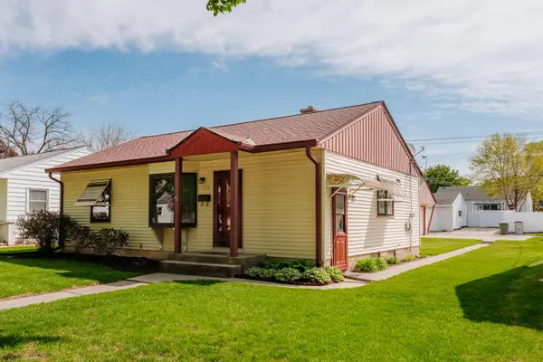 3276 S 69th St, Milwaukee, WI 53219