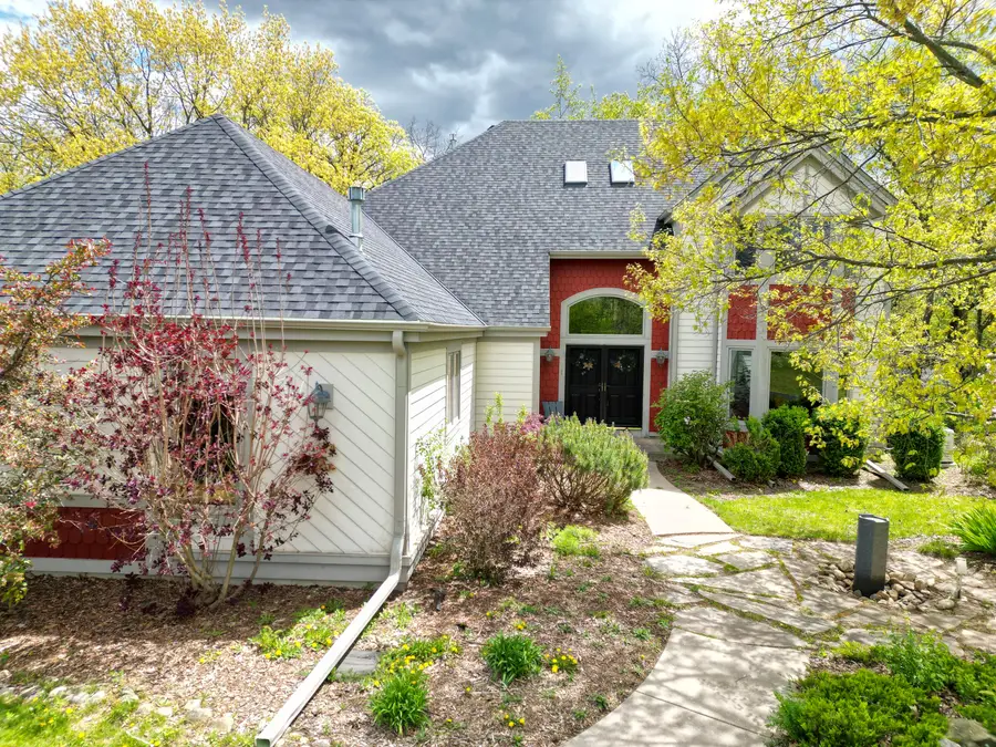 S69W32025 Whitetail Meadows Dr, Mukwonago, WI 53149 - #2