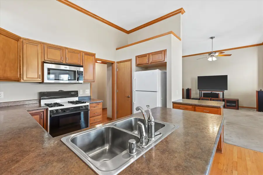 6615 Greenhill Dr, Mount Pleasant, WI 53406 - #3