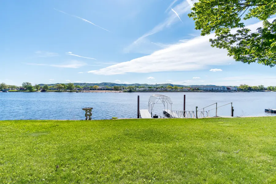 1812 Nakomis Ave, La Crosse, WI 54603 - #2