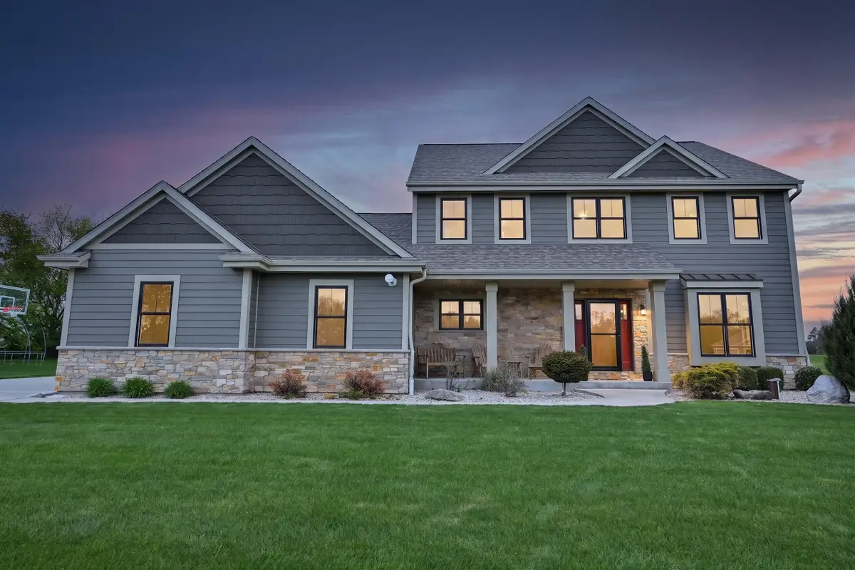 5111 Roamn Way, Addison, WI 53027 - #1