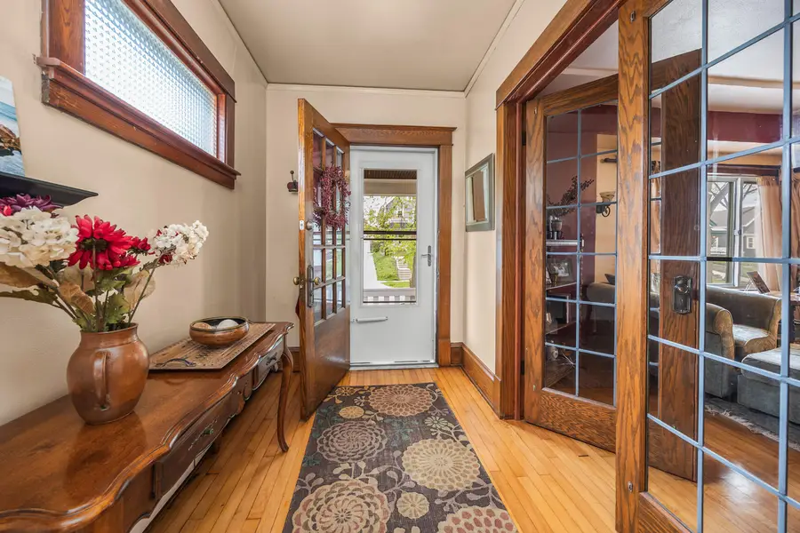 2171 N 61st St, Wauwatosa, WI 53213 - #3