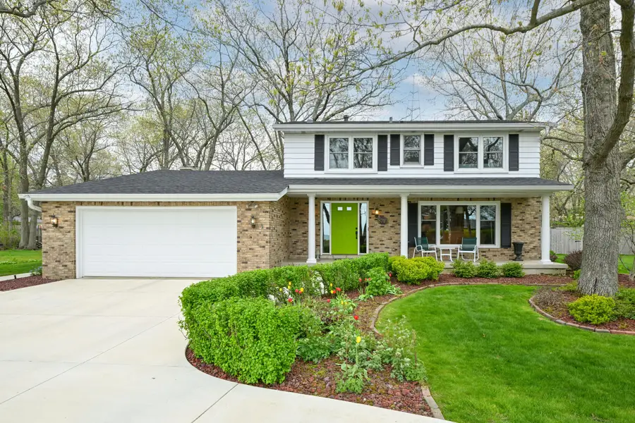 8710 Lakeshore Dr, Pleasant Prairie, WI 53158 - #3