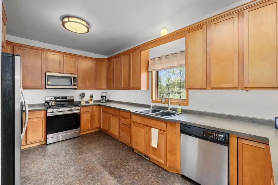 W7872 Amstel Ct, Holland, WI 54636 - #3
