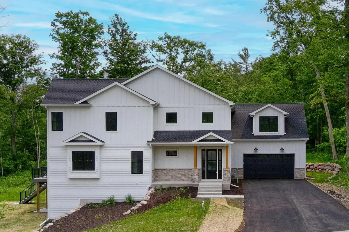 N2692 Forest Dr, Geneva, WI 53147 - #1