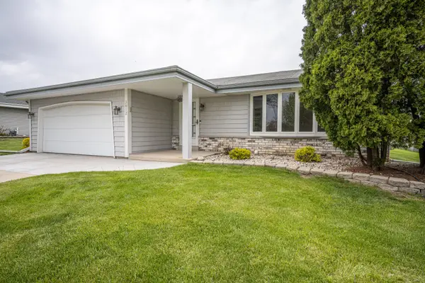 3812 W Jodi Pl, Franklin, WI 53132