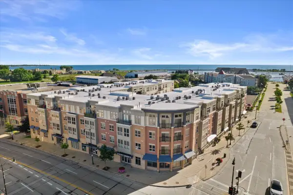 141 Main St, Racine, WI 53403