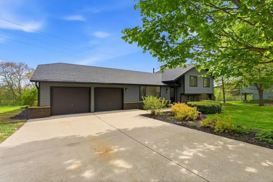 W309S10340 Knoll Ct, Mukwonago, WI 53149 - #3