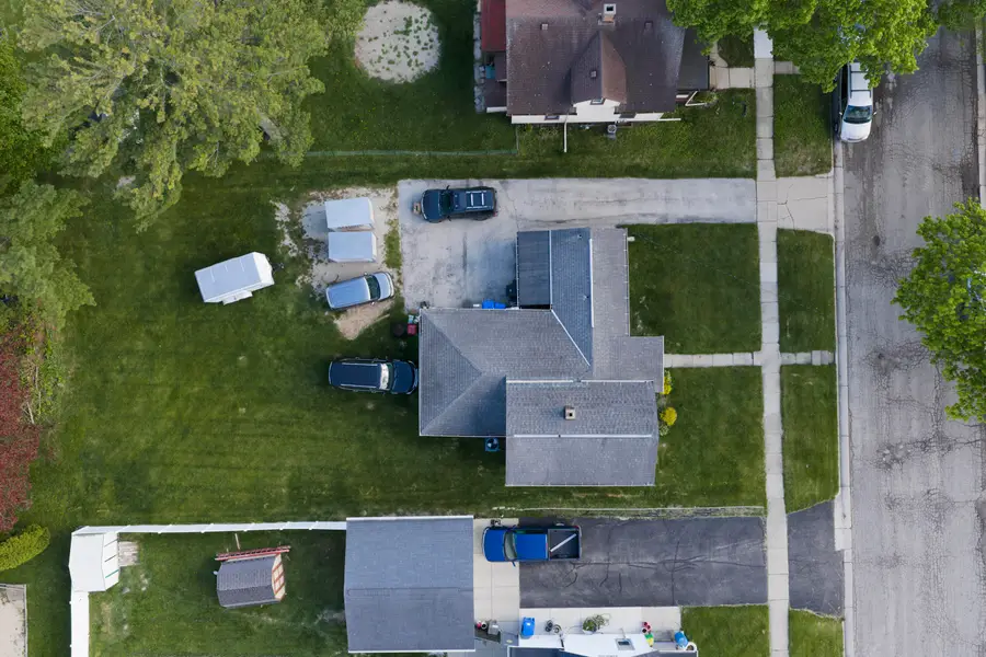 209 S Warren St, Watertown, WI 53094 - #2