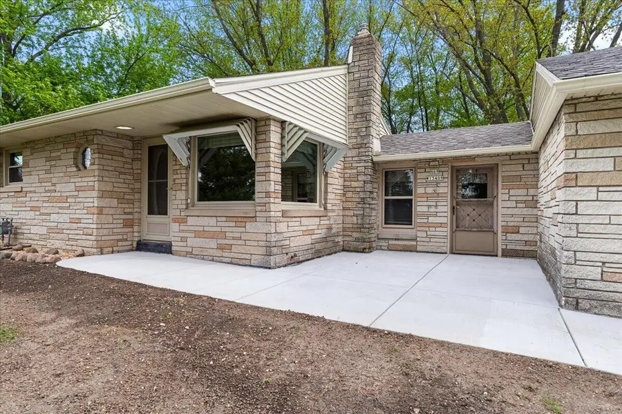 N69W13409 Harding Dr, Menomonee Falls, WI 53051 - #3