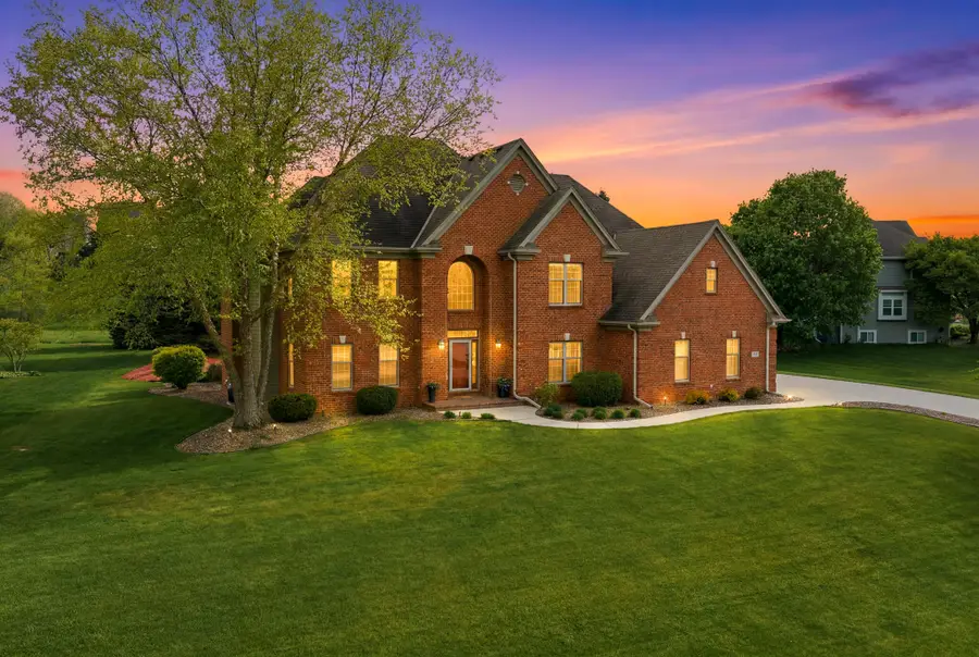N36W22663 Long Valley Rd, Pewaukee, WI 53072 - #2