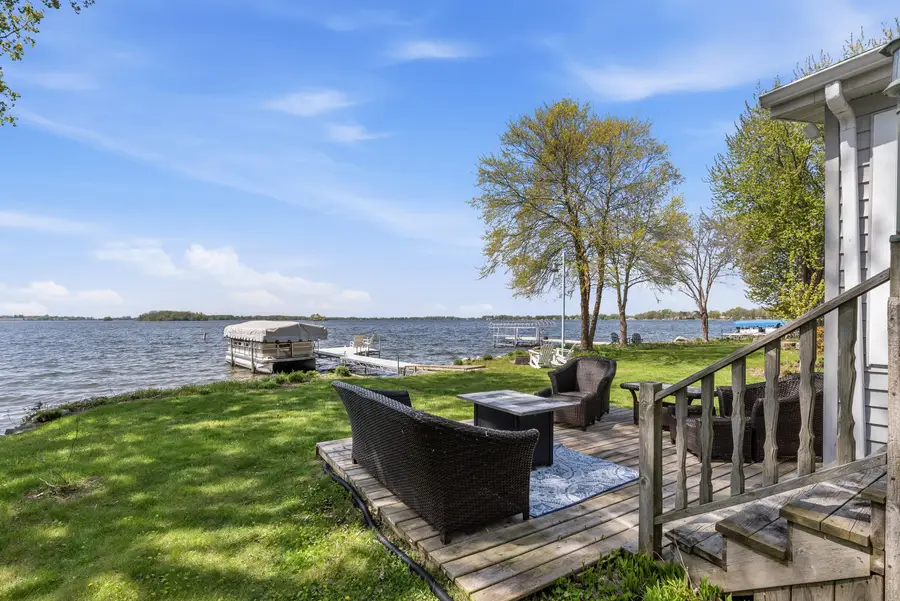 W10285 Shorecrest Dr, Fox Lake, WI 53933 - #3