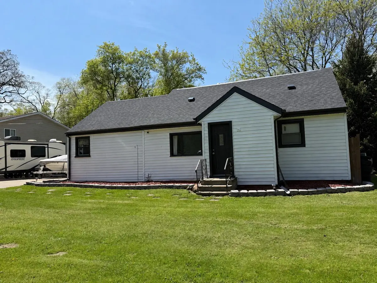 10034 28th Ave, Pleasant Prairie, WI 53158 - #1