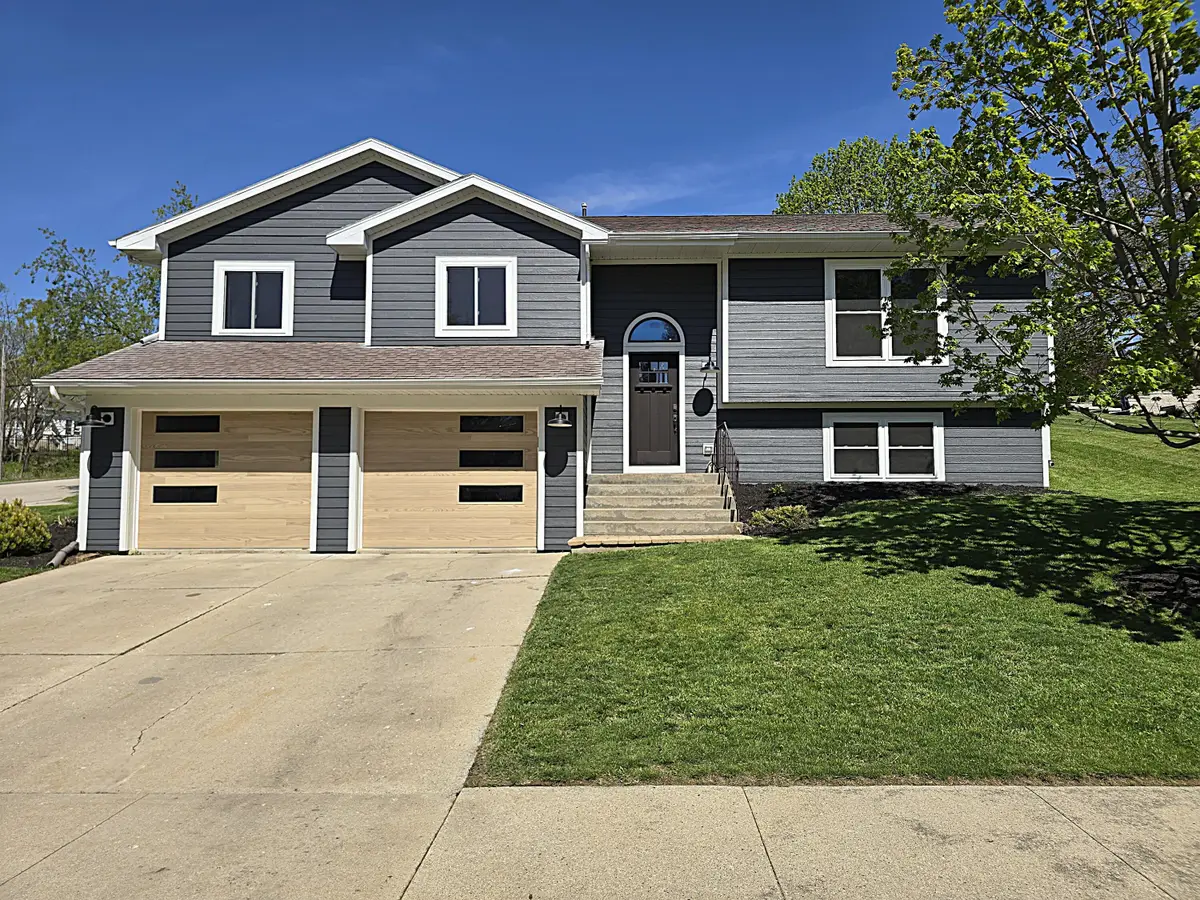 478 Park Ave, Burlington, WI 53105 - #1