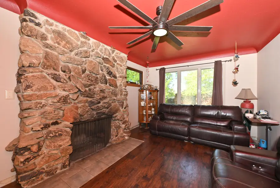 2040 Saint Clair St, Racine, WI 53402 - #2