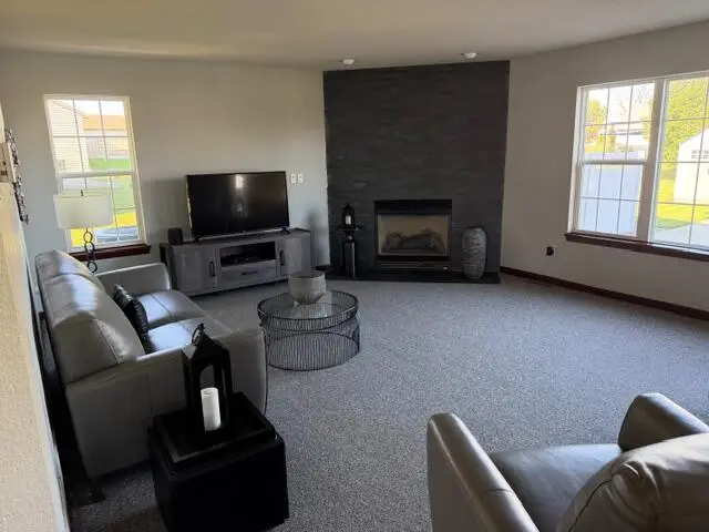 707 Belmont Dr, Watertown, WI 53094 - #3