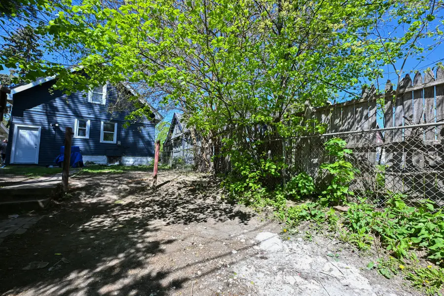 3052 N 40th St, Milwaukee, WI 53210 - #2