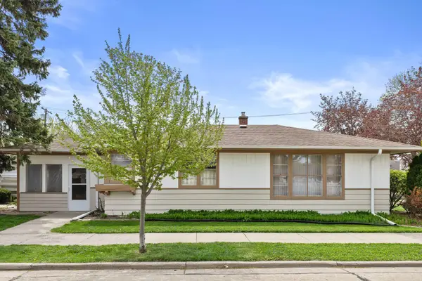 2821 Green St, Racine, WI 53402