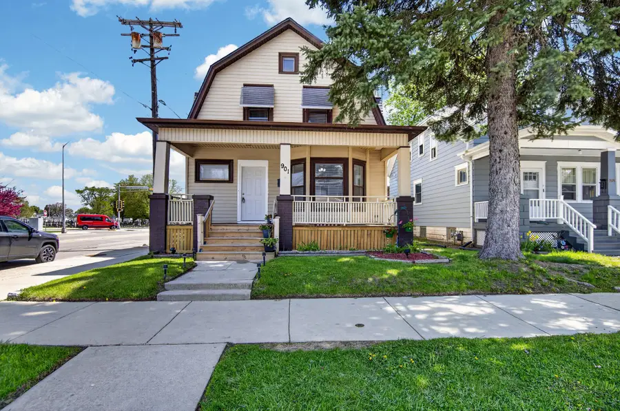 901 Grove Ave, Racine, WI 53405 - #2