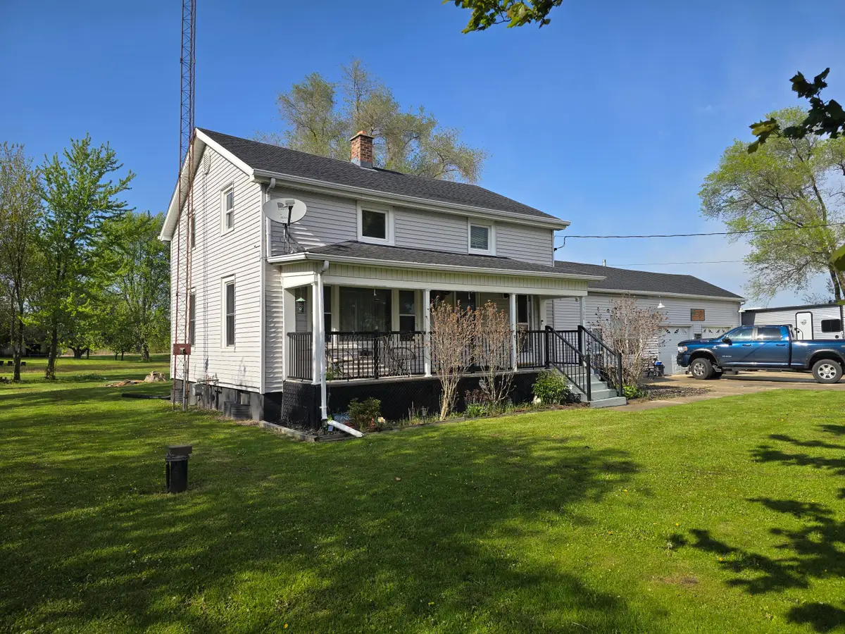 11704 12th St, Somers, WI 53177 - #1