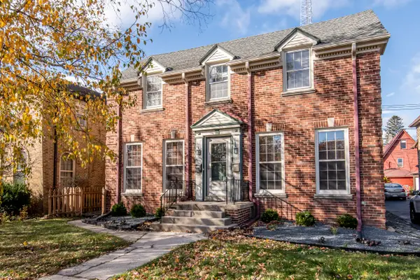 4119 N Woodburn St, Shorewood, WI 53211