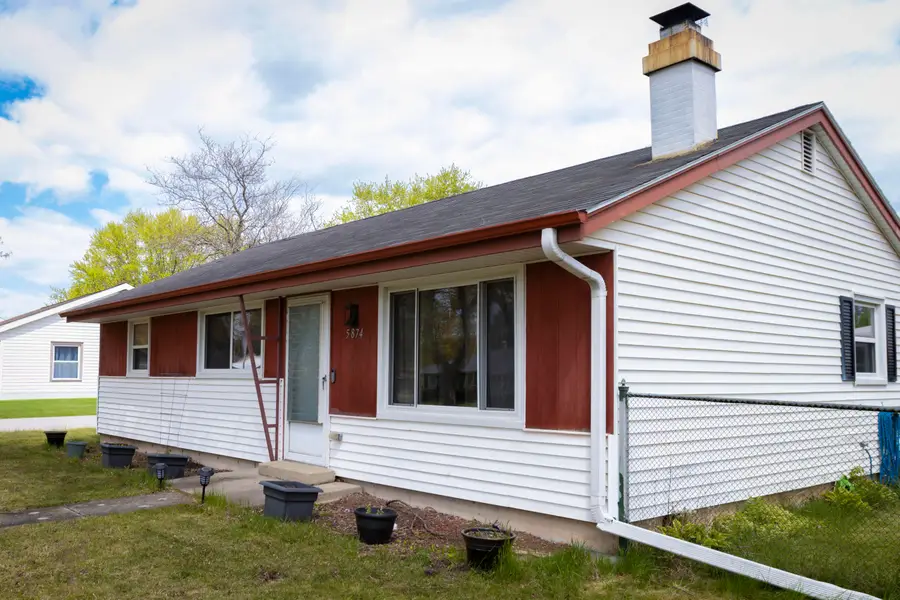 5874 S Marilyn St, Milwaukee, WI 53221 - #2