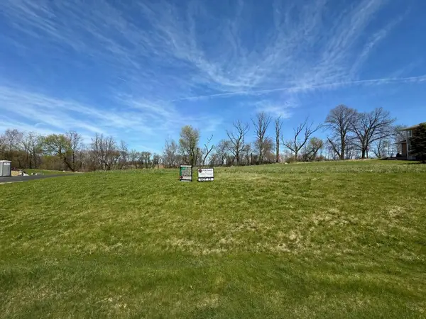 W2377 Gabriel Ct, Ashippun, WI 53066