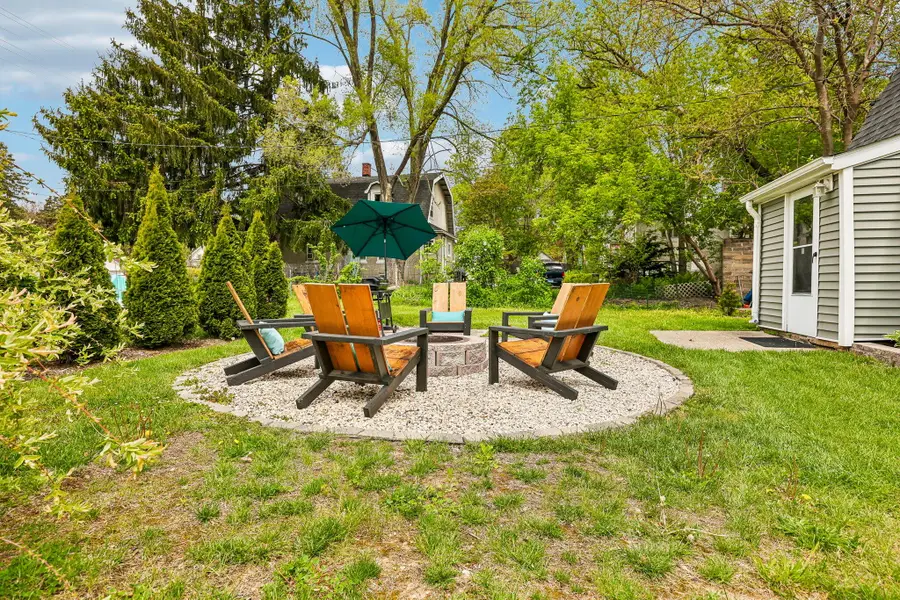 527 Water St, Lake Geneva, WI 53147 - #2