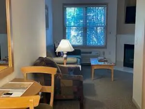 123 Center St, Lake Geneva, WI 53147 - #3