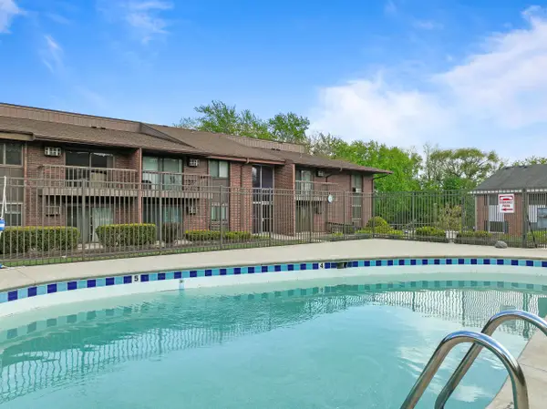 1270 Wisconsin St, Lake Geneva, WI 53147