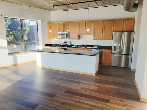 210 S Water St, Milwaukee, WI 53204