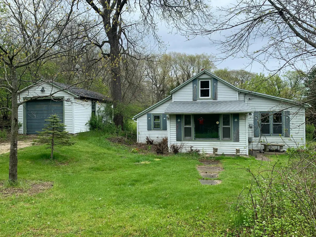 N76W28065 Center Oak Rd, Merton, WI 53029 - #1