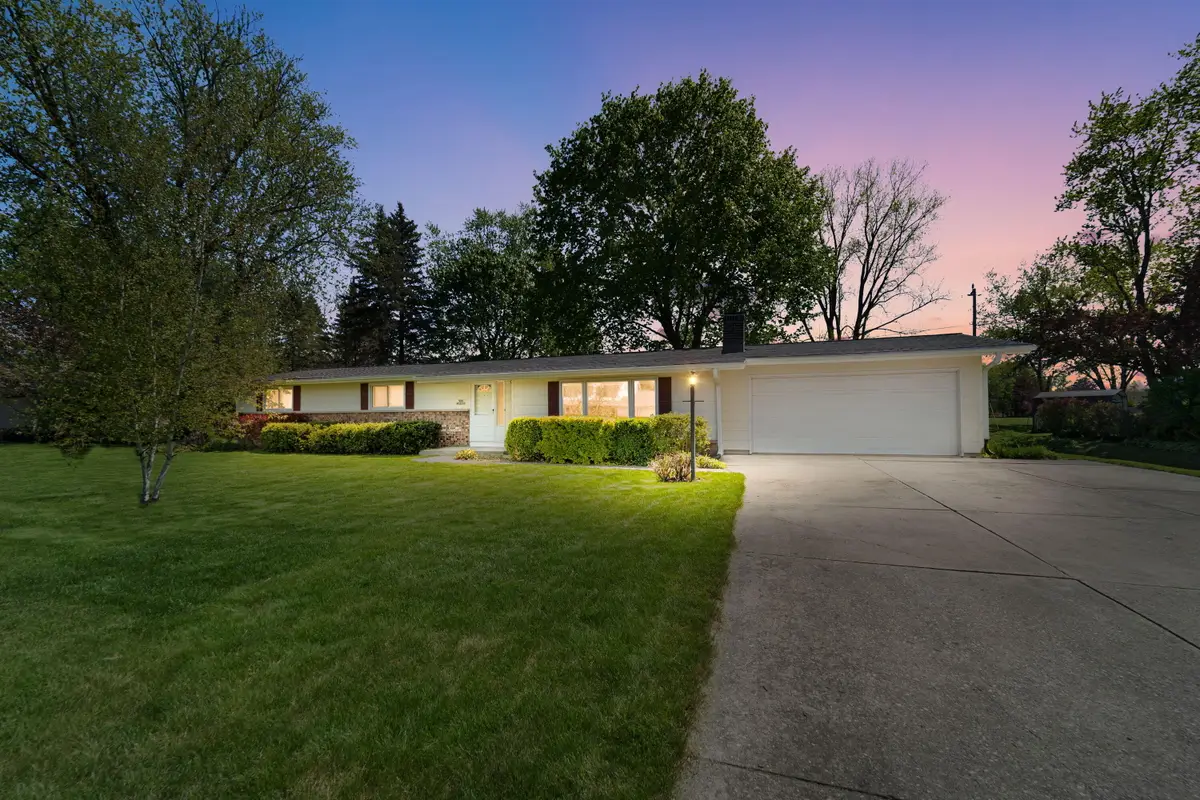 S66W13555 Saroyan Rd, Muskego, WI 53150 - #1