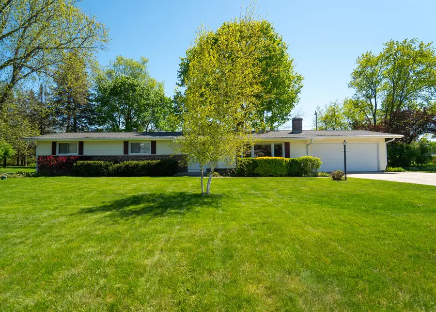 S66W13555 Saroyan Rd, Muskego, WI 53150 - #2
