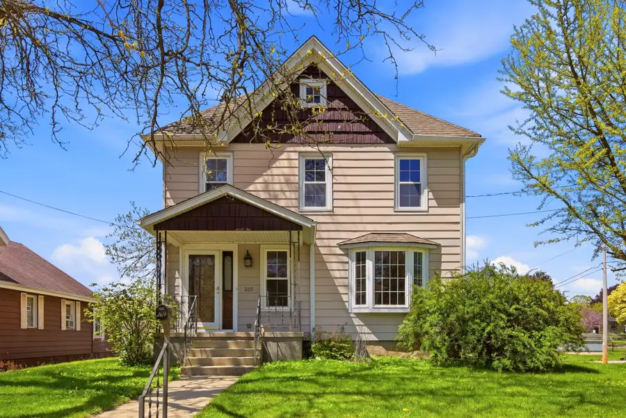 269 S Walnut St, Mayville, WI 53050 - #2