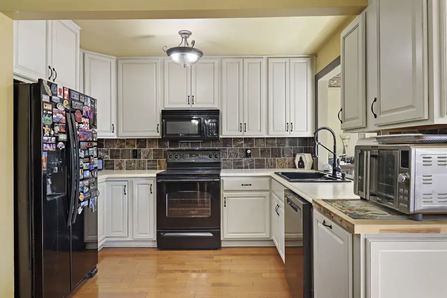 37 S Hillock Dr, Mount Pleasant, WI 53406 - #2
