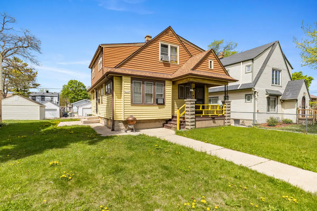 4617 N 24th St, Milwaukee, WI 53209 - #1