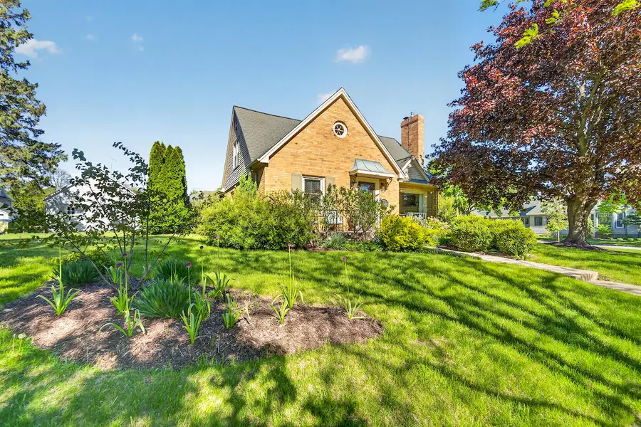 301 S Perkins Blvd, Burlington, WI 53105 - #2
