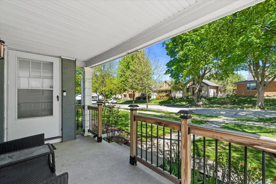 3421 S Quincy Ave, Milwaukee, WI 53207 - #2